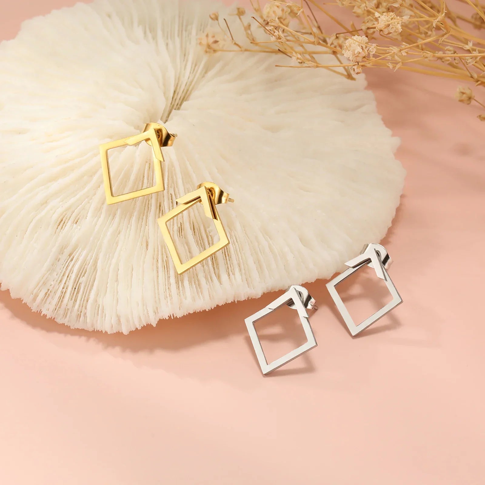 modern geometric jewelry