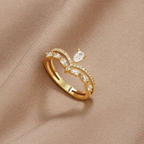 Anel Esmera Banhado a ouro 18k